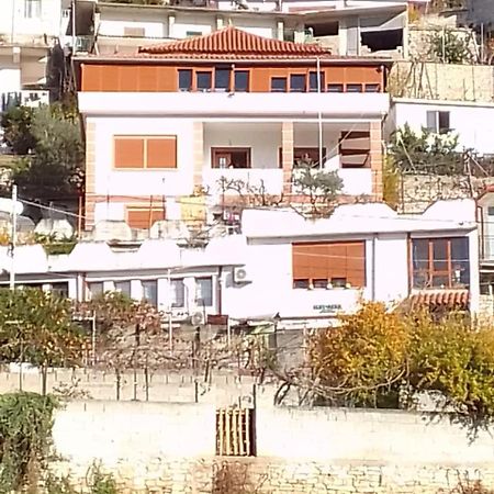 Elvi Aerd Apartment בראט מראה חיצוני תמונה