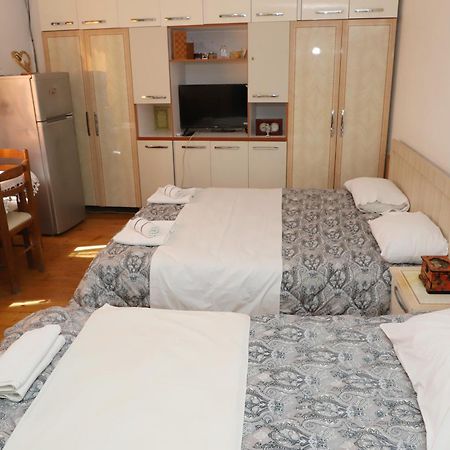 Elvi Aerd Apartment בראט מראה חיצוני תמונה